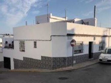 Casa en venta en Calle Almendro