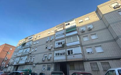 Exterior view of Flat for sale in Parla  with Air Conditioner