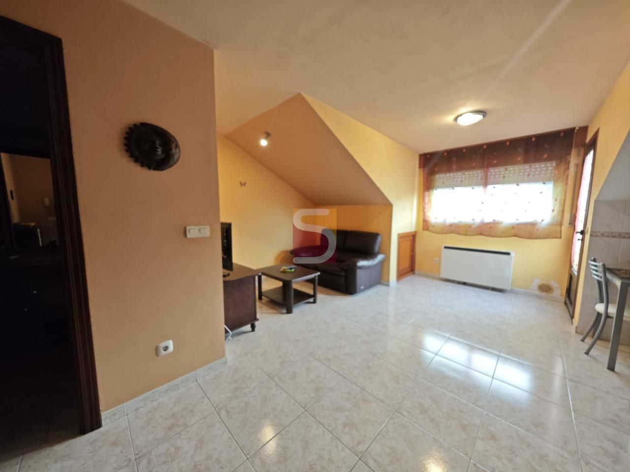 Dormitori de Àtic en venda en O Porriño   amb Calefacció, Terrassa i Traster