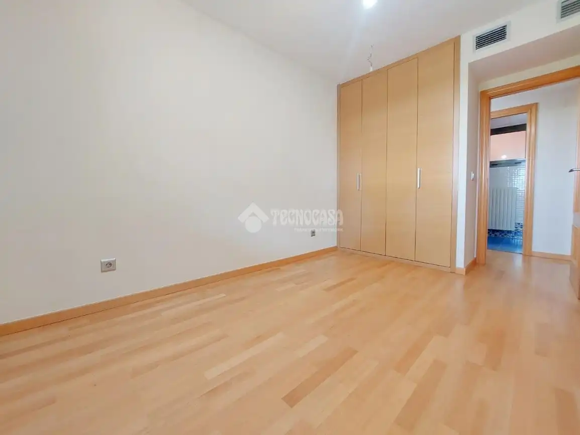 Dormitori de Pis en venda en Zaragoza amb Aire condicionat, Calefacció i Terrassa