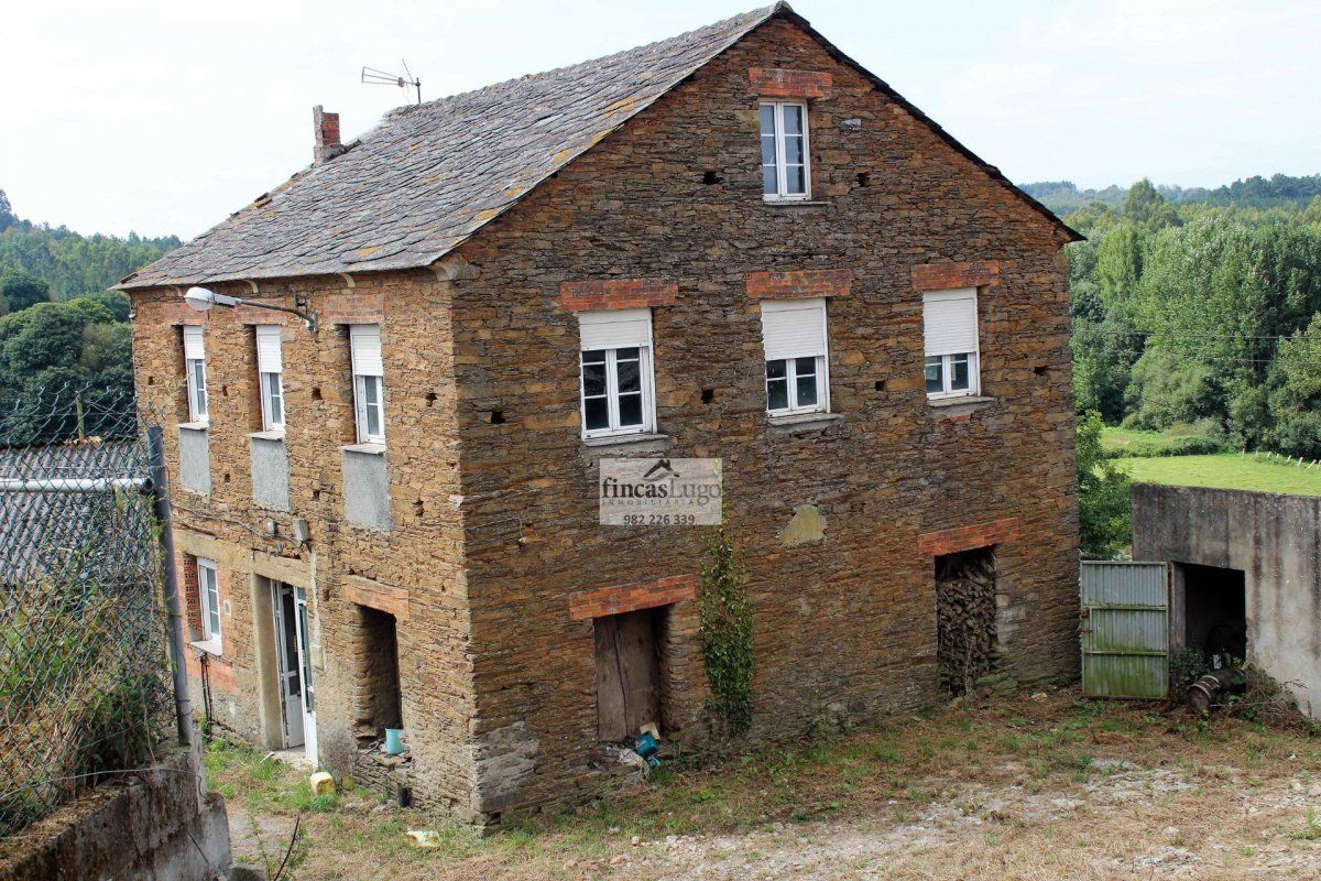 Exterior view of House or chalet for sale in Pol  with Private garden and Storage room