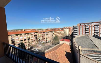 Exterior view of Flat for sale in Salamanca Capital  with Heating and Terrace