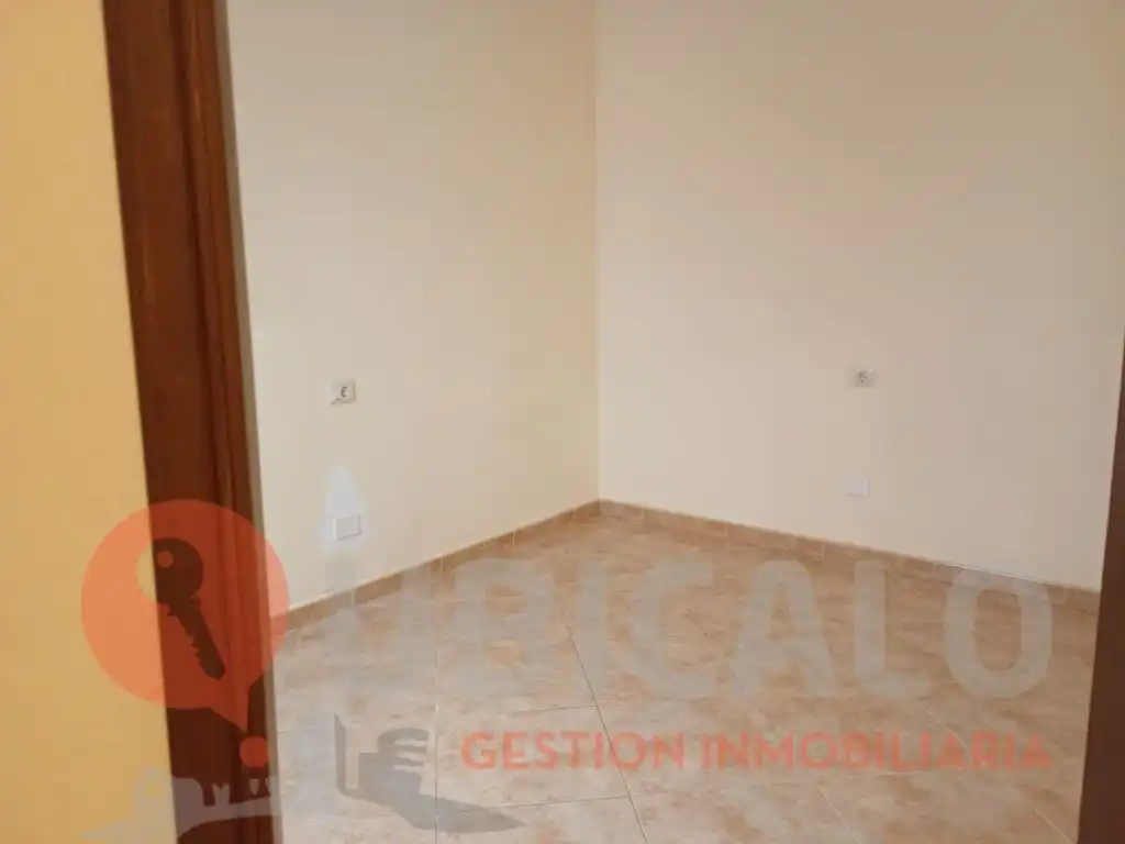 Dormitori de Casa adosada en venda en Santa Cruz de Tenerife amb Terrassa i Traster
