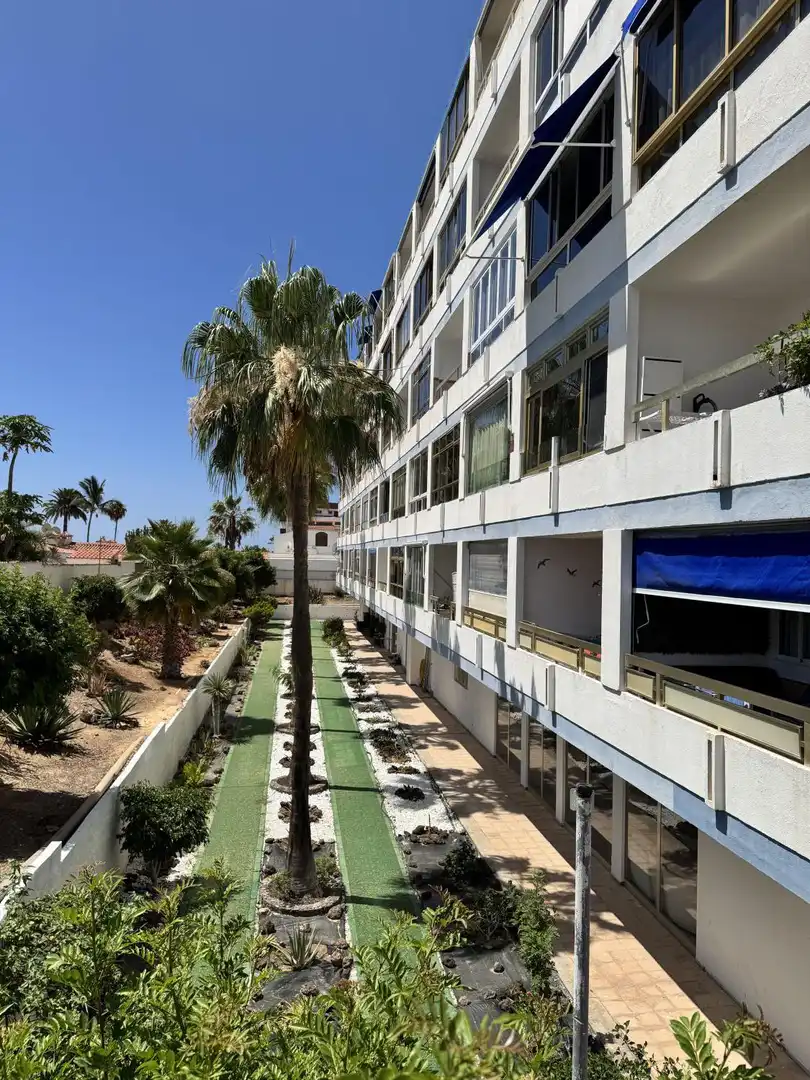 Exterior view of Apartments for sale in San Bartolomé de Tirajana  with Furnished and Community pool