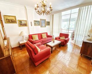 Sala d'estar de Pis de lloguer en  Madrid Capital amb Calefacció, Moblat i Rentadora