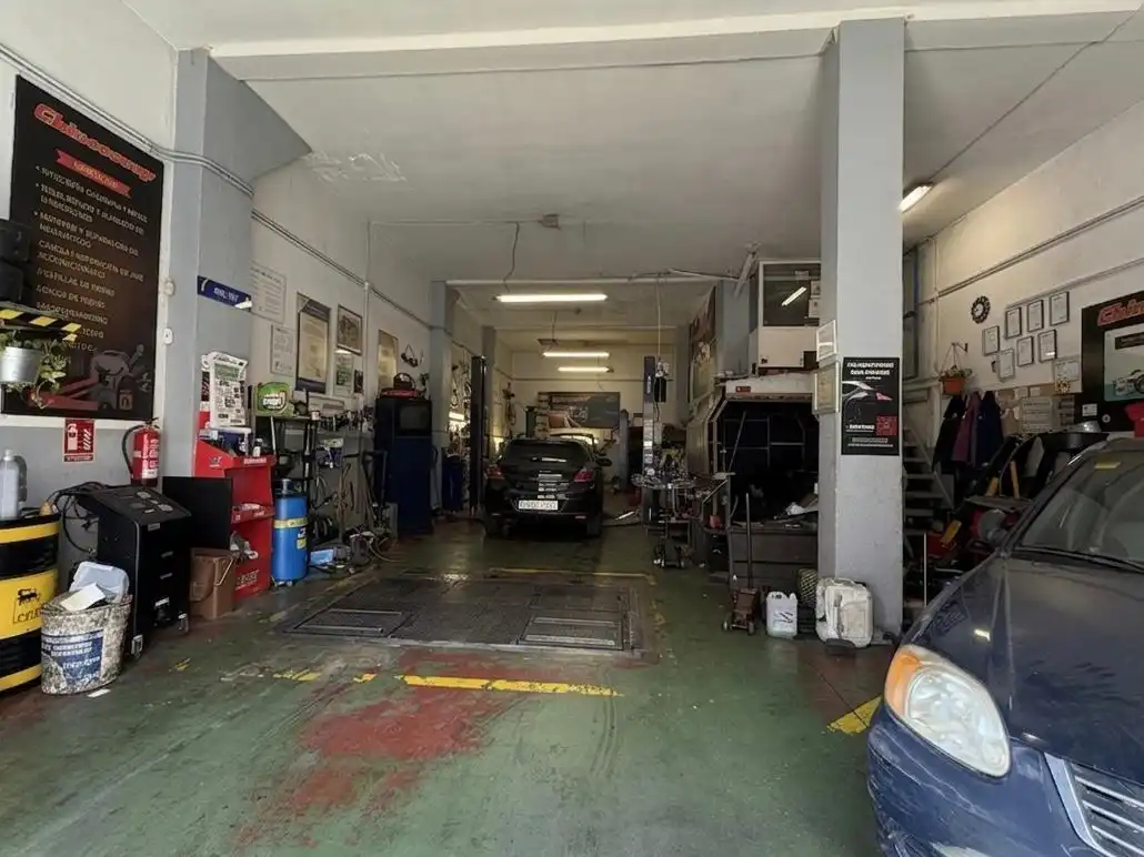 Business premises for sale in Carrer Tres, imagen 8