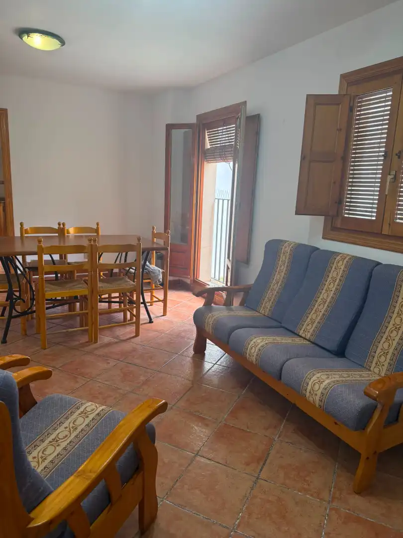 Sala d'estar de Casa adosada en venda en Cortes de Arenoso amb Calefacció, Moblat i Forn