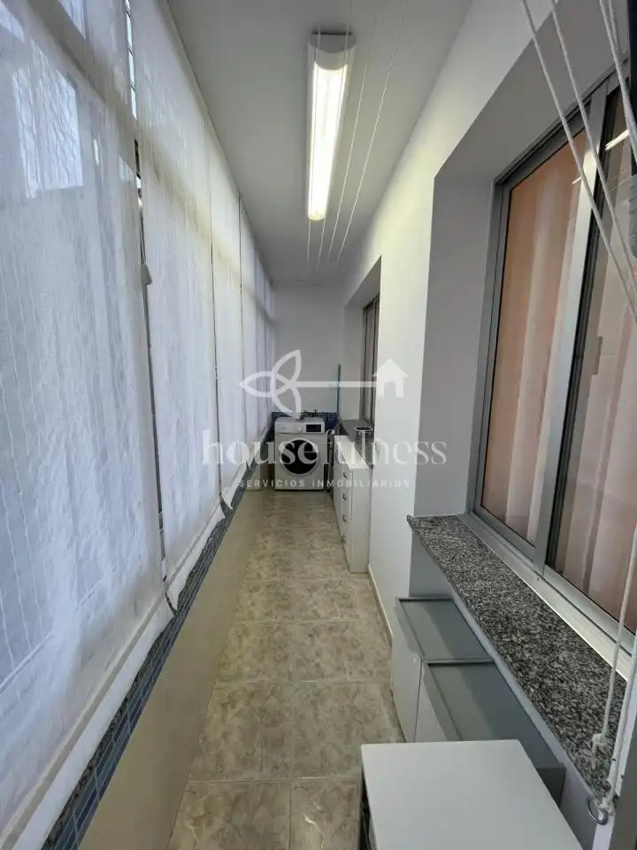 Piso de alquiler en Narón con Calefacción, Terraza y Amueblado