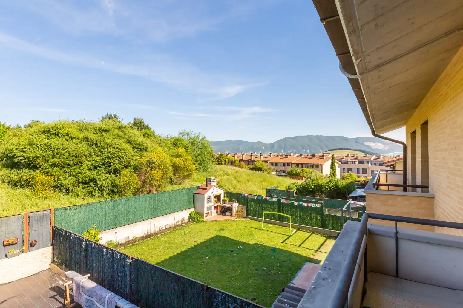 Terraza de Casa adosada en venta en Valle de Elorz / Elortzibar con Aire acondicionado, Calefacción y Jardín privado