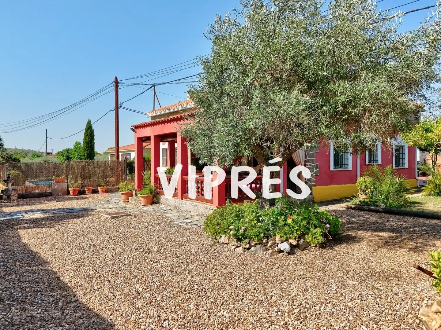Houses for sale in Alcuéscar