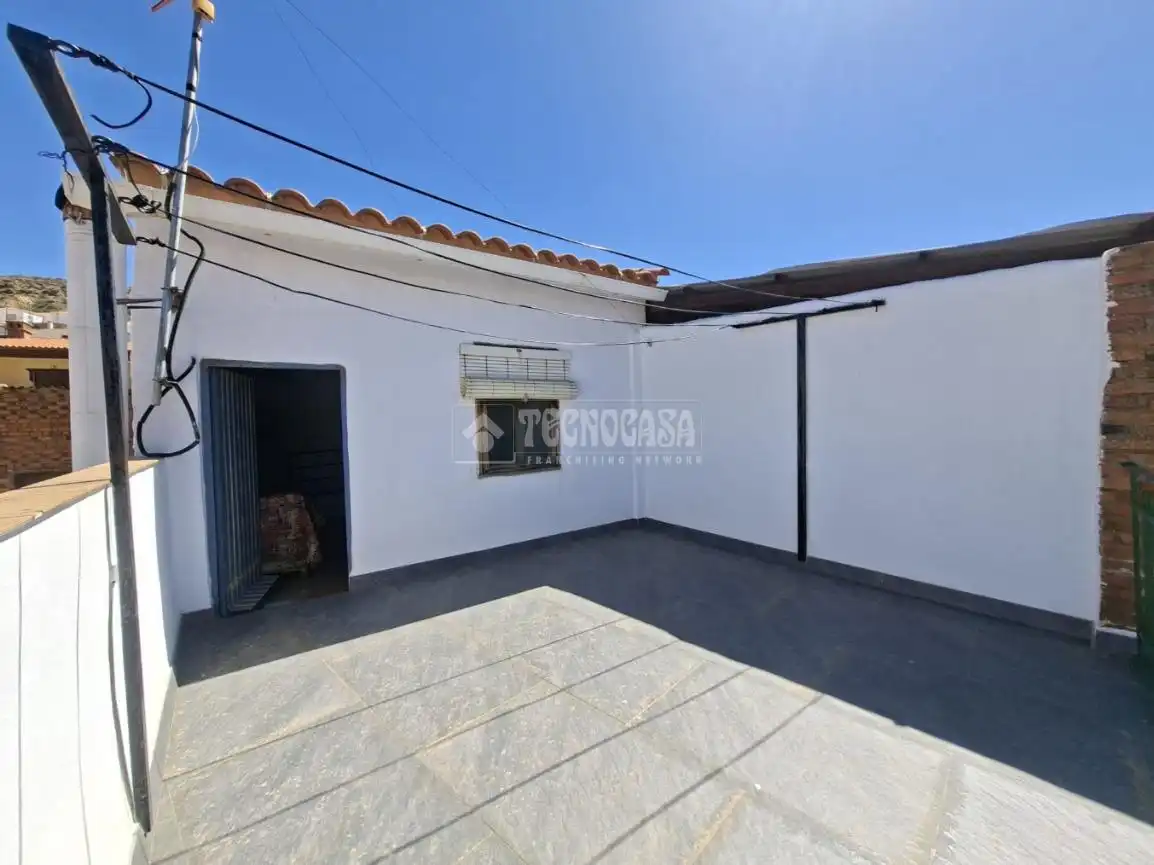 Terrassa de Casa adosada en venda en Valle del Zalabí amb Calefacció i Terrassa
