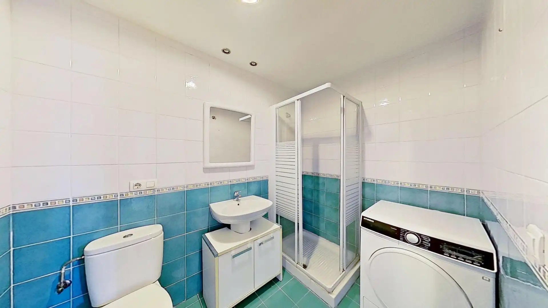 Baño de Piso en venta en Motril con Balcón