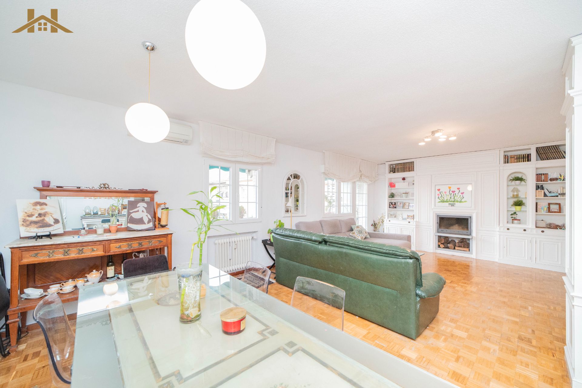 Sala d'estar de Dúplex en venda en Majadahonda amb Aire condicionat, Calefacció i Balcó