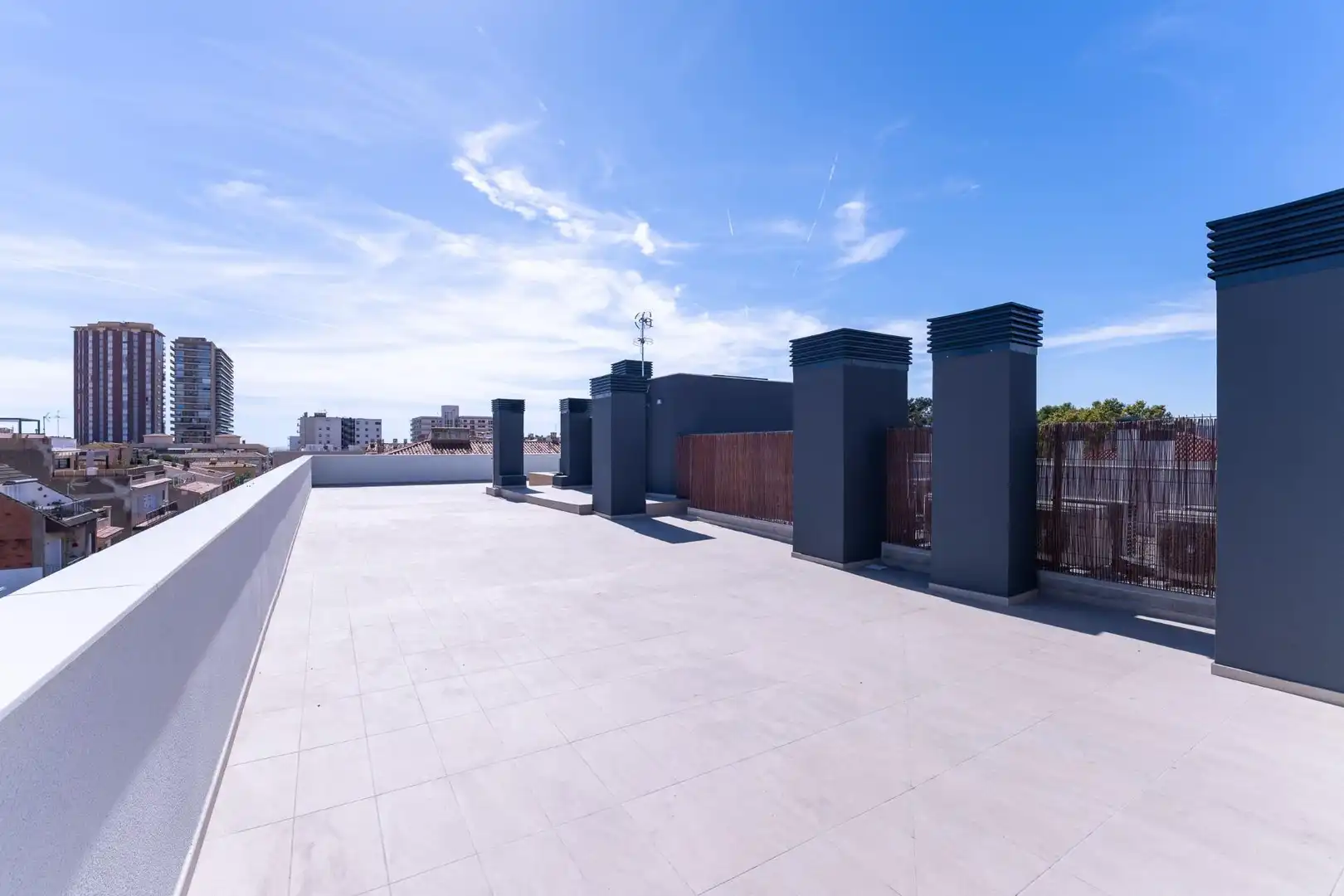 Terraza de Piso de alquiler en Palamós con Calefacción y Piscina comunitaria