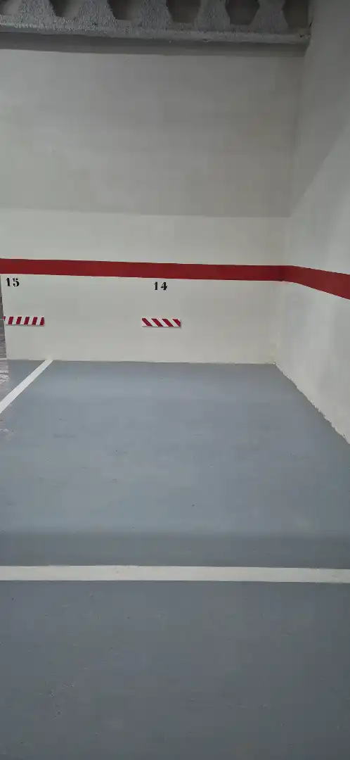 Parking of Garage for rent in Alfafar