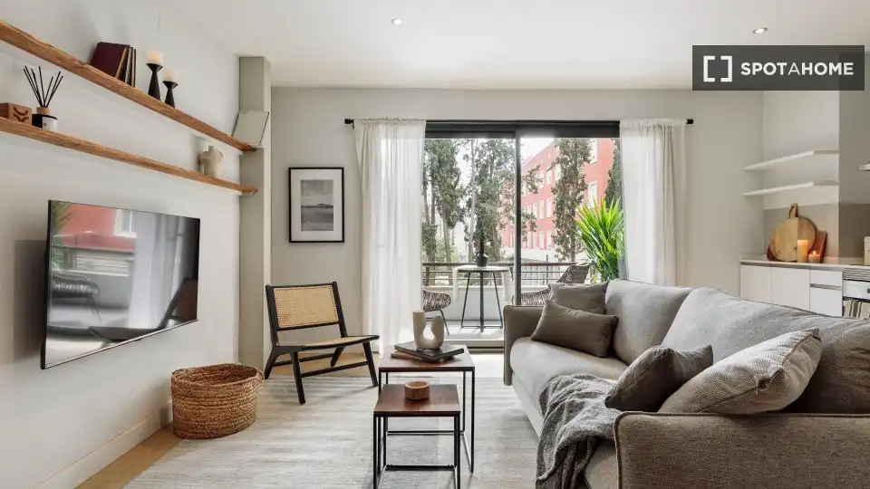 Sala d'estar de Apartament per a compartir en Barcelona amb Aire condicionat, Terrassa i Moblat
