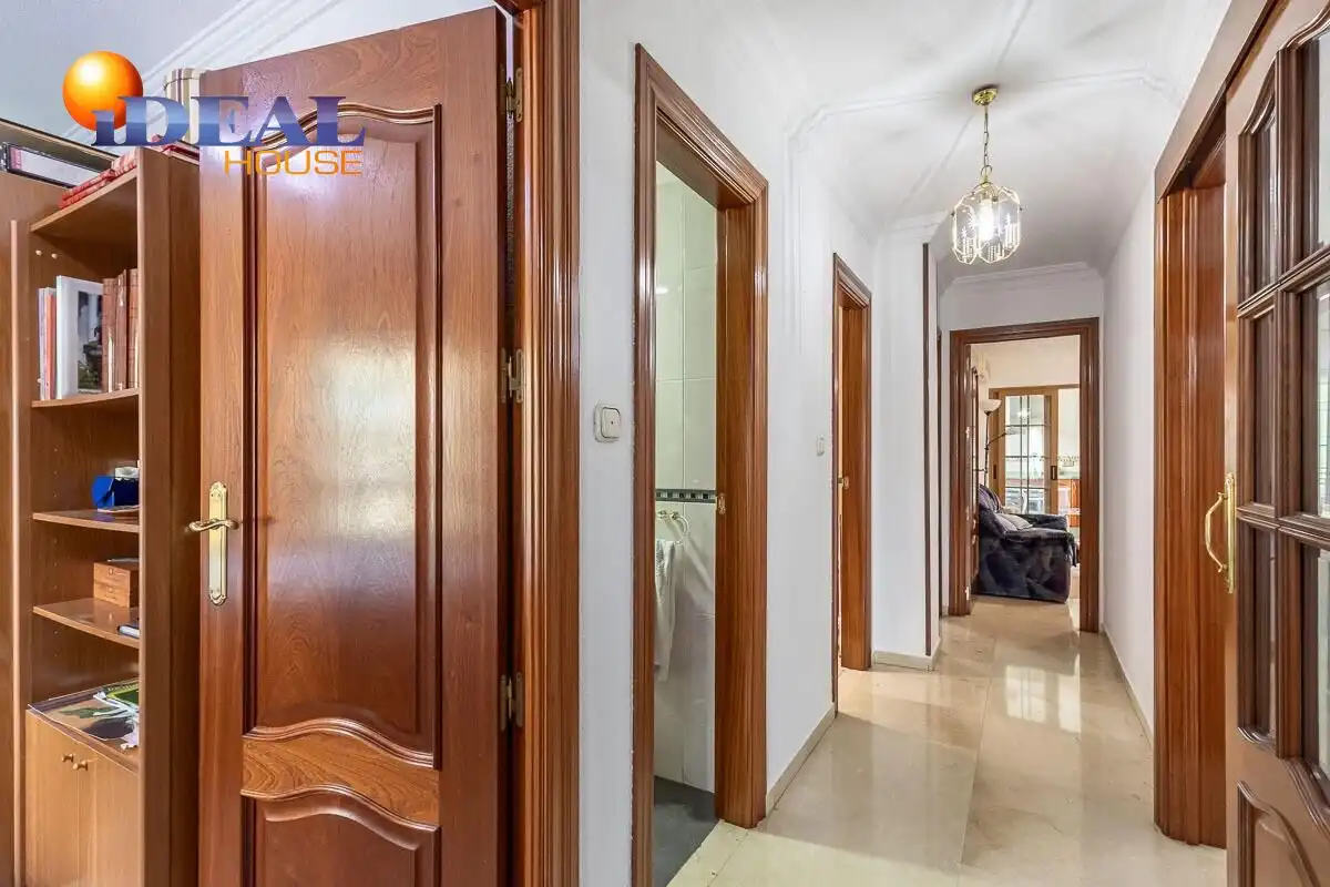 Piso con ascensor en venta en Calle ARQUITECTO JIMENEZ LACAL, imagen 11