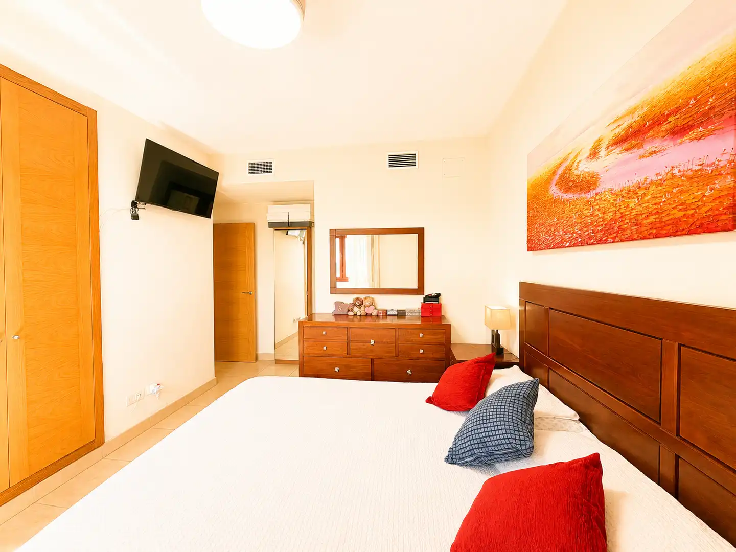 Bedroom of Flat for sale in Sevilla  with Air Conditioner and Community pool