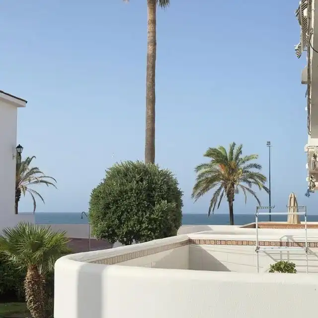 Vista exterior de Planta baixa en venda en Chiclana de la Frontera amb Terrassa, Traster i Moblat