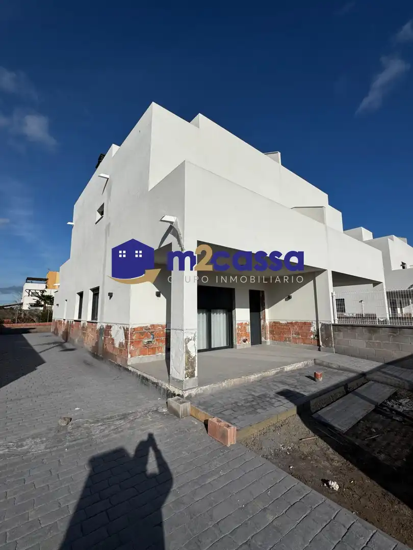Vista exterior de Casa o chalet en venta en Lorca con Terraza y Piscina comunitaria