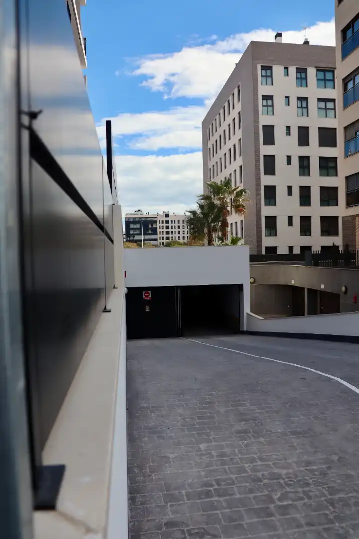Parkplatz von Garage zur Miete in Elche / Elx