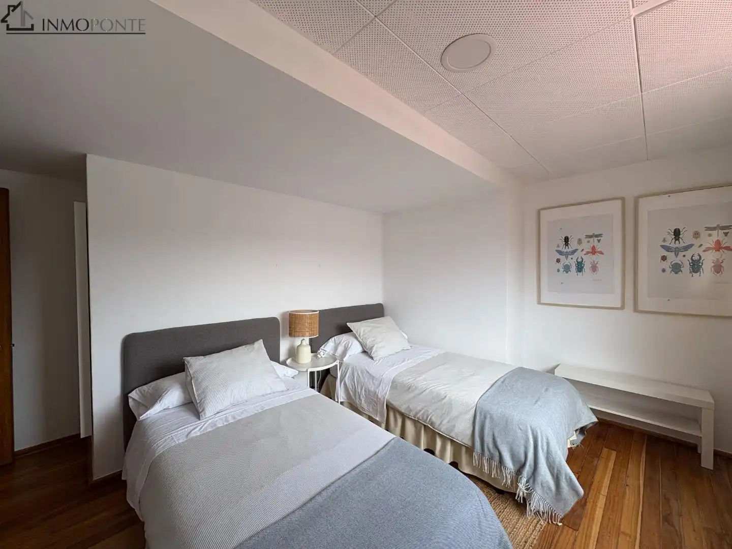 Bedroom of Flat for rent in Pontevedra Capital 