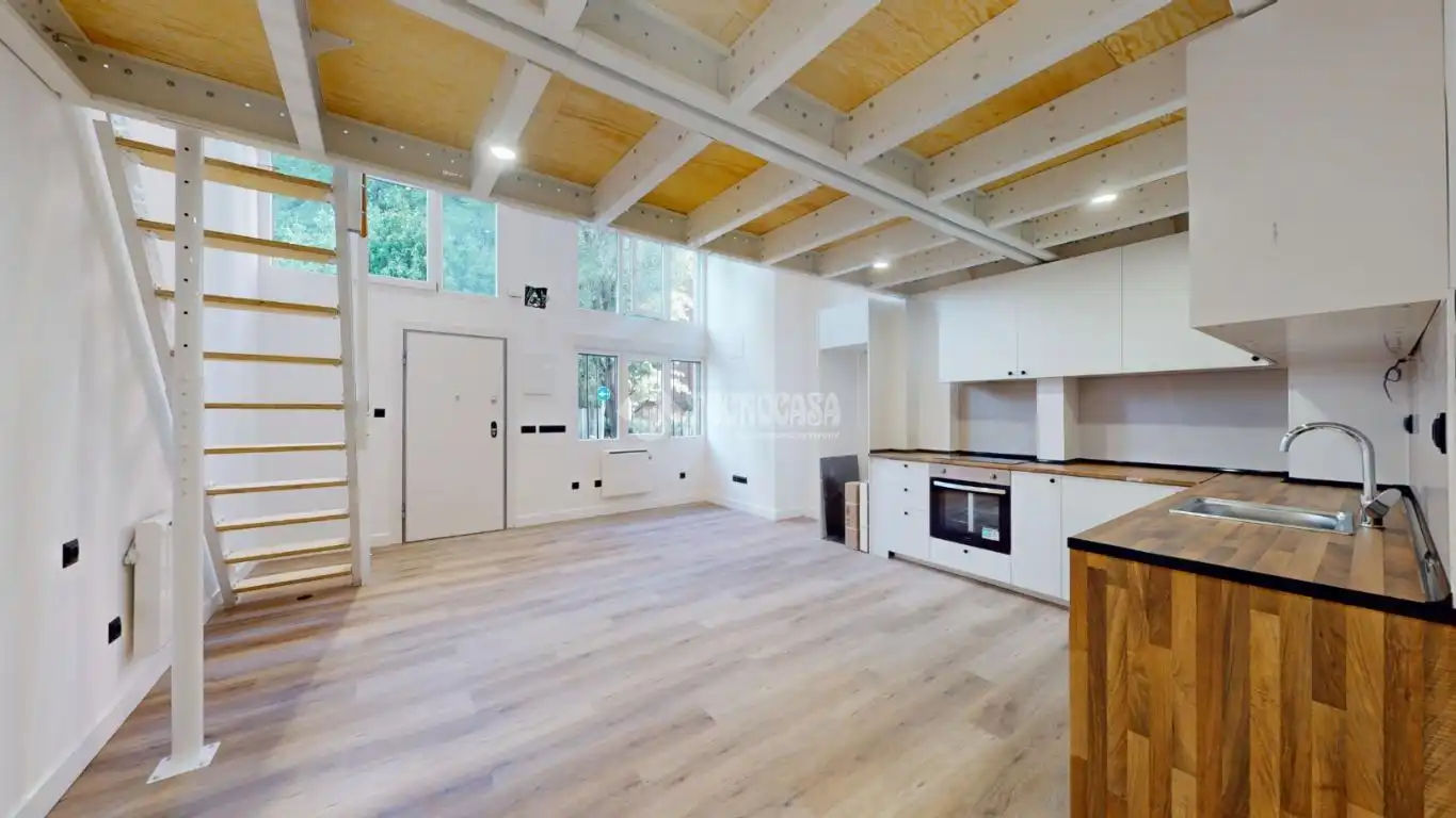 Loft en venta en Adelfas