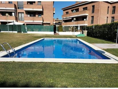 Swimming pool of Flat for sale in Riells i Viabrea  with Air Conditioner, Heating and Private garden