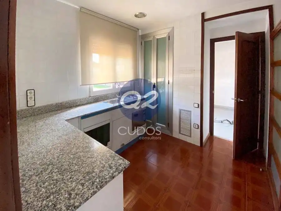 Kitchen of Flat for sale in Balaguer  with Air Conditioner, Heating and Parquet flooring