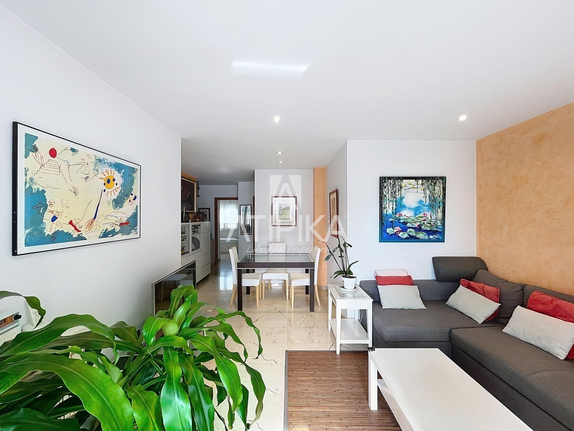 Wohnzimmer von Dachboden zum verkauf in Castelldefels mit Klimaanlage, Heizung und Terrasse