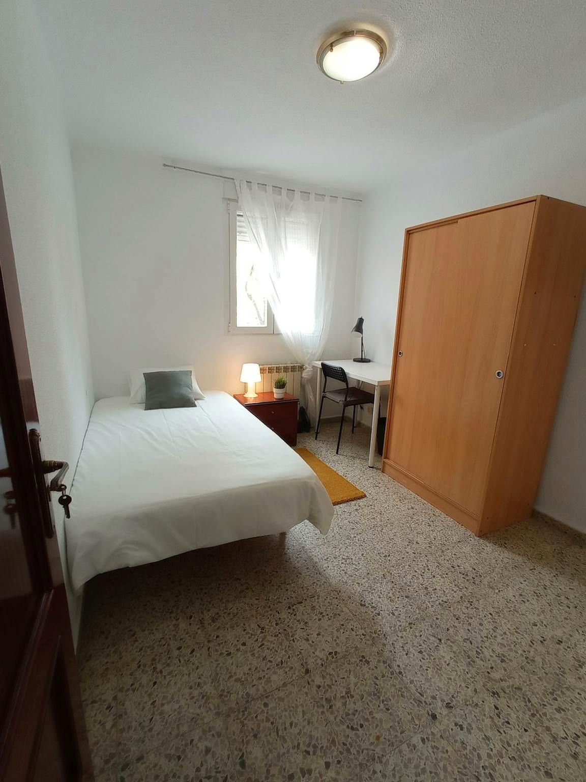 Pis per a compartir a N/A, Ventas