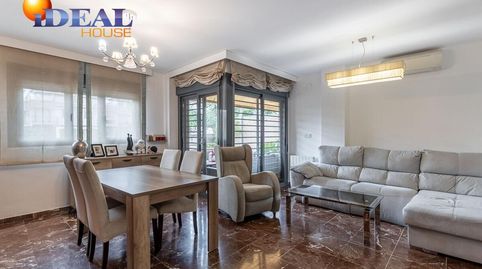 Foto 5 de Casa adosada en venta en Calle Margarita, Poniente, Armilla