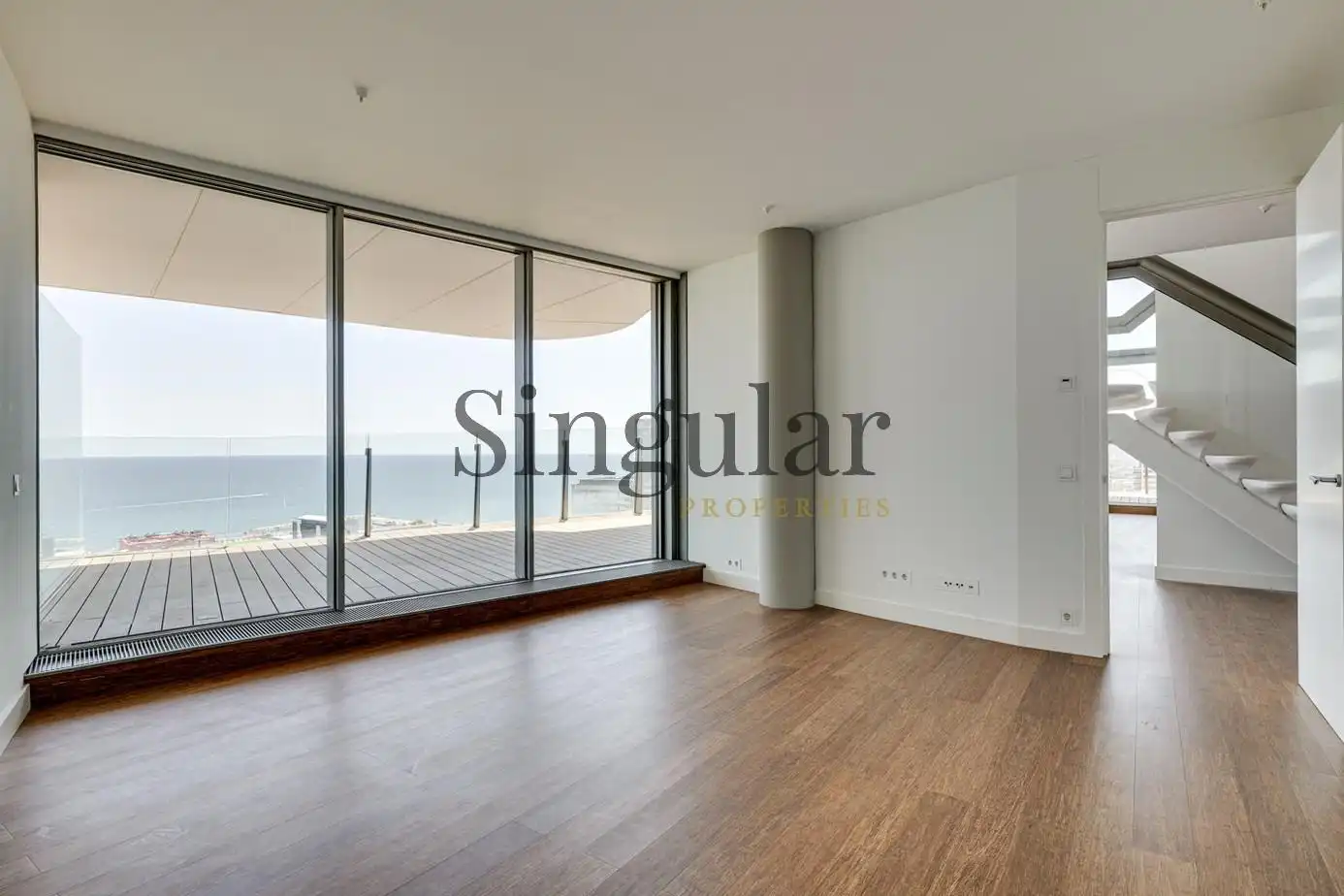 Habitación de Dúplex en venta en Barcelona con Calefacción, Parquet y Terraza
