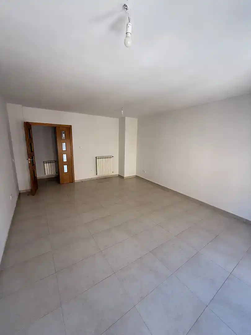 Living room of Flat for sale in Valdemoro  with Air Conditioner and Balcony
