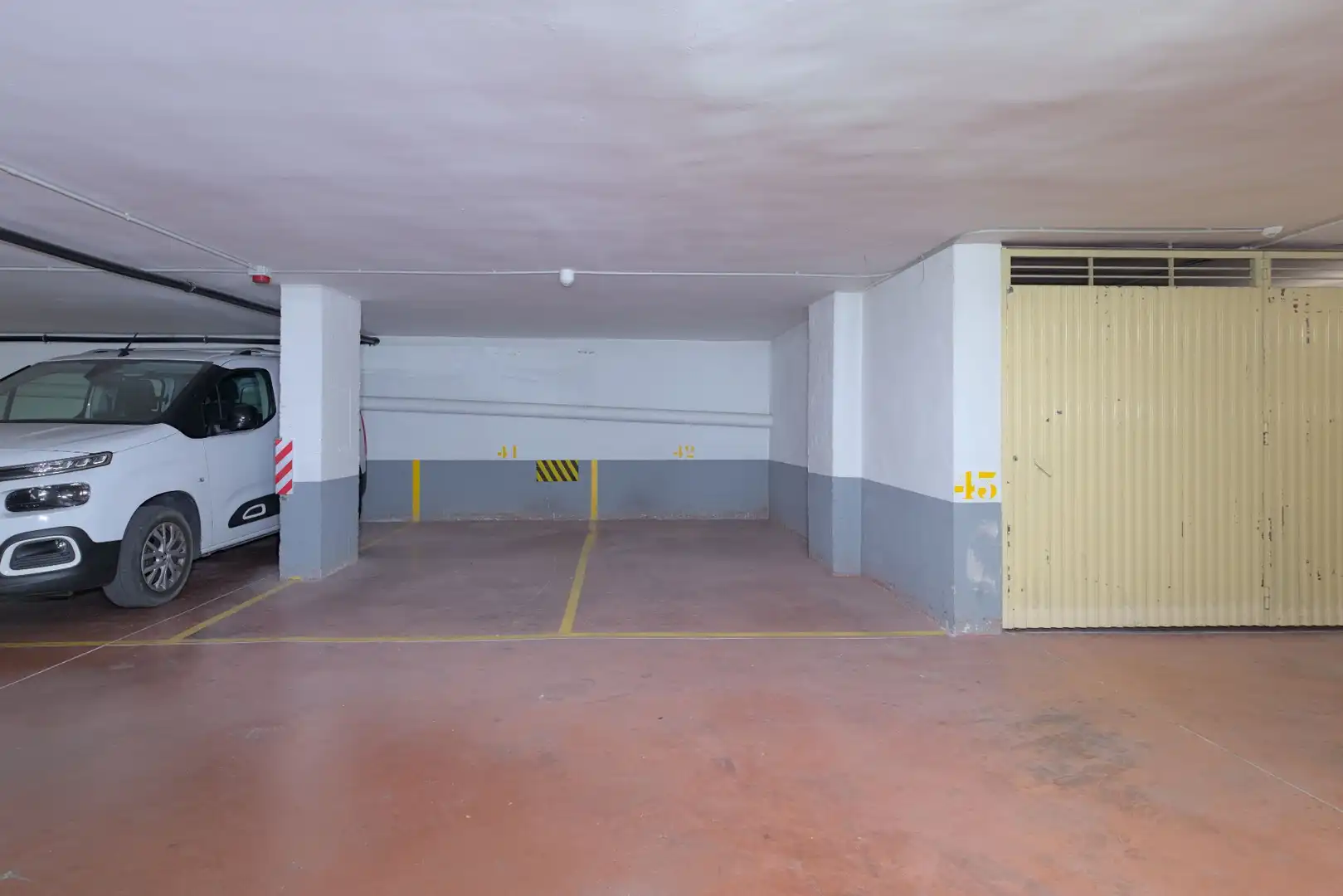 Aparcament en venda a C/ AUSIAS CARBONELL,
