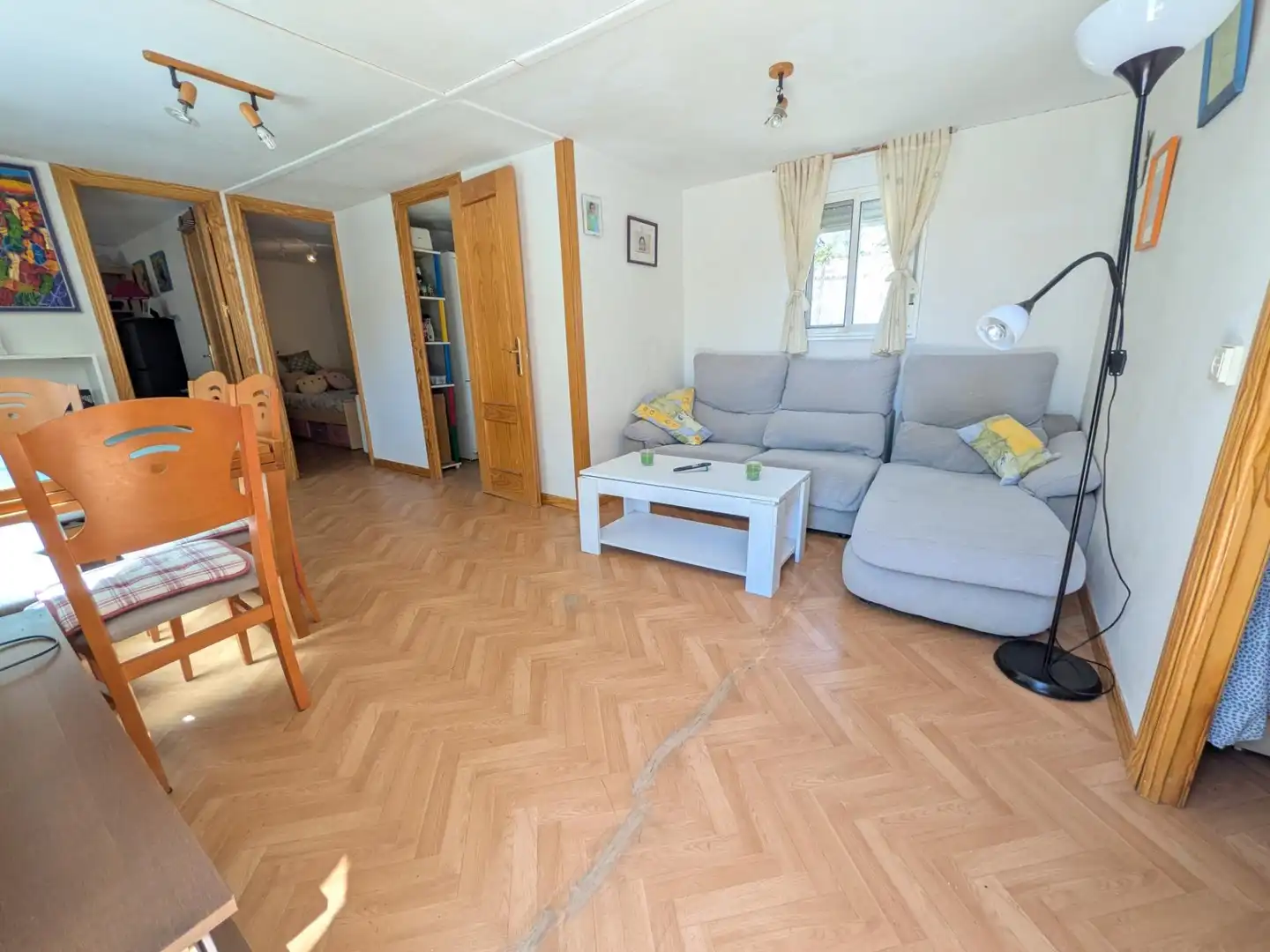 Sala d'estar de Casa o xalet en venda en Hontoba amb Calefacció