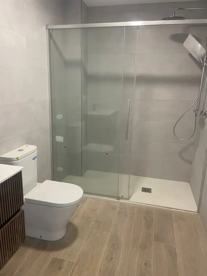 Baño de Casa o chalet de alquiler en Santiago de Compostela  con Se aceptan mascotas