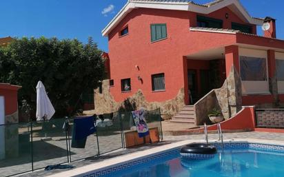 Swimming pool of House or chalet for sale in Benifaió  with Air Conditioner, Private garden and Terrace