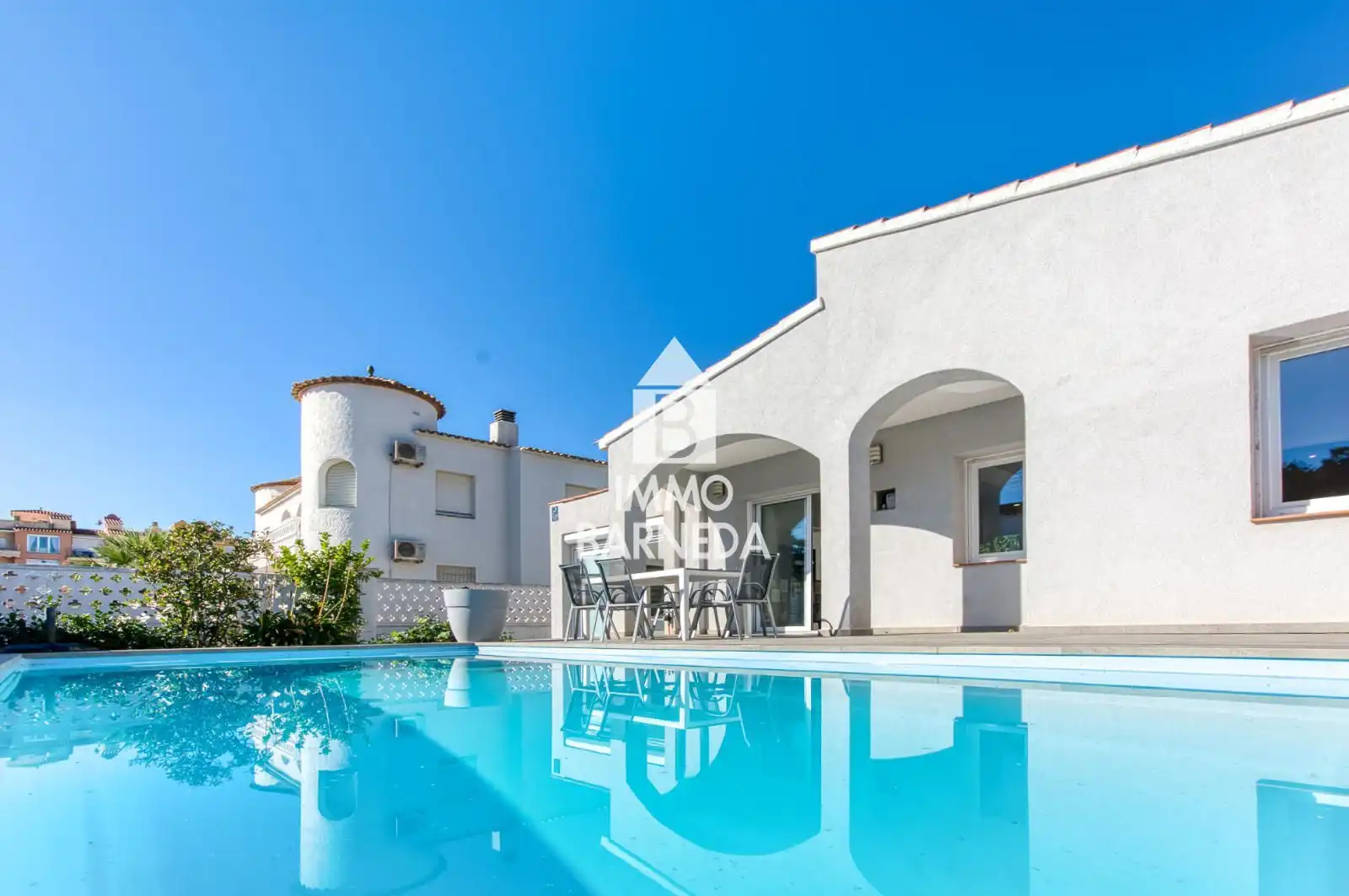 Vista exterior de Casa o chalet en venta en Empuriabrava con Aire acondicionado, Calefacción y Jardín privado