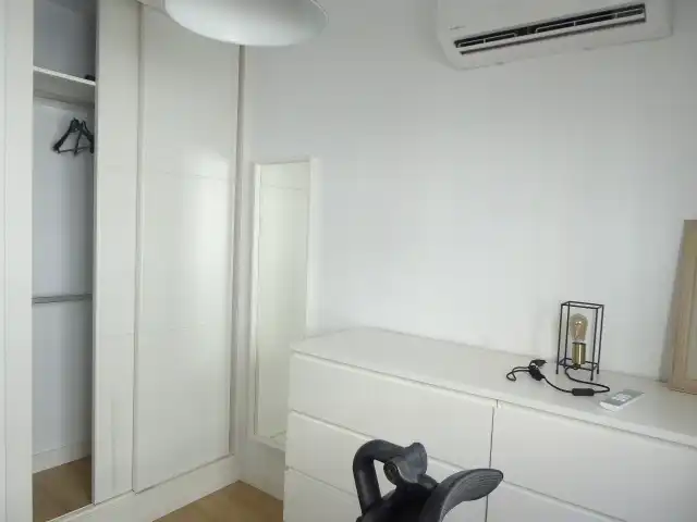 Schlafzimmer von Wohnung zur Miete in Málaga mit Klimaanlage, Abstellraum und Möbliert