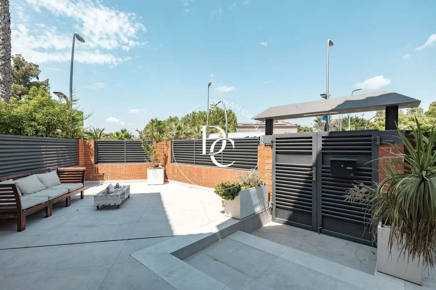 Terraza de Casa o chalet en venta en Sant Joan Despí con Aire acondicionado, Calefacción y Jardín privado