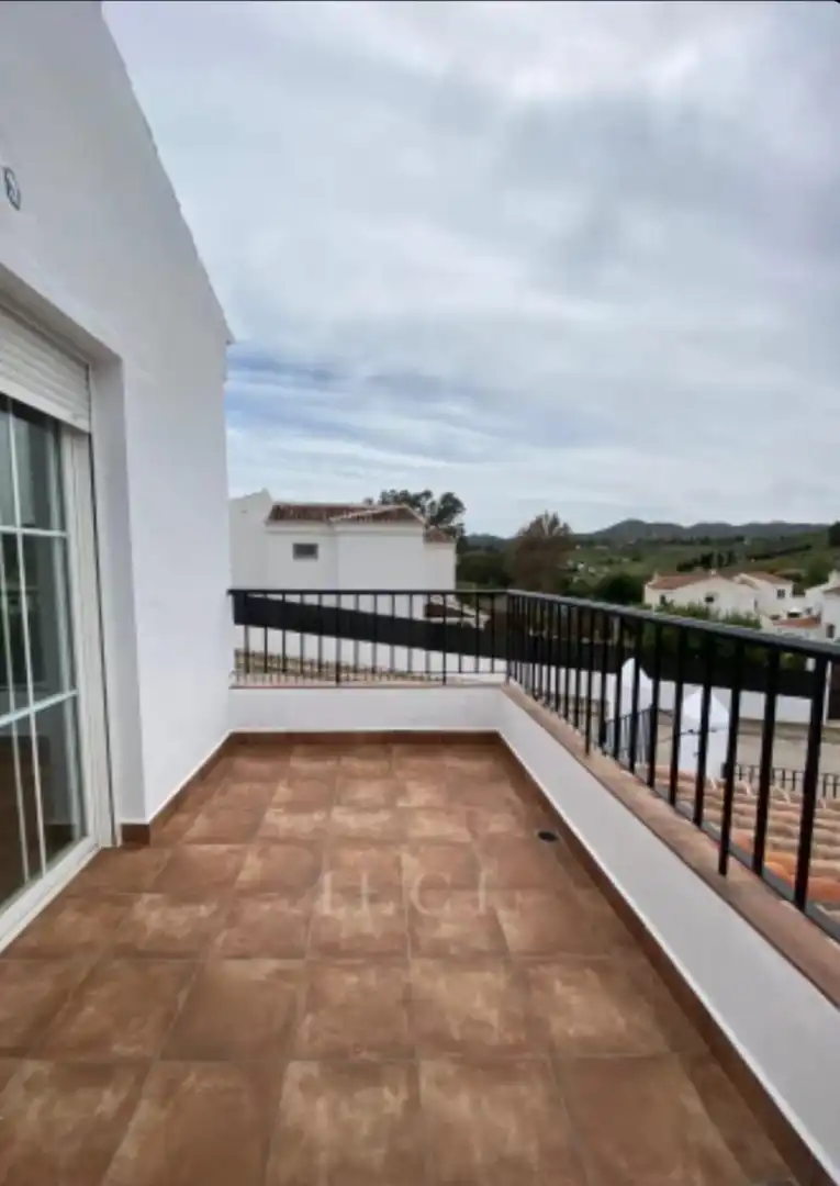 Terrassa de Casa o xalet en venda en Alcaucín amb Aire condicionat, Jardí privat i Terrassa