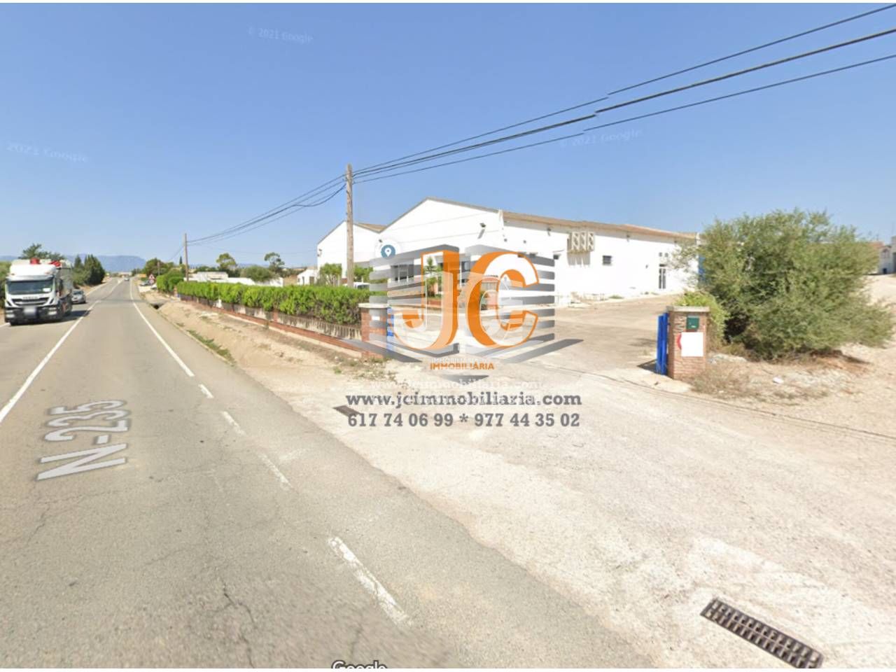 Exterior view of Industrial buildings for sale in L'Aldea
