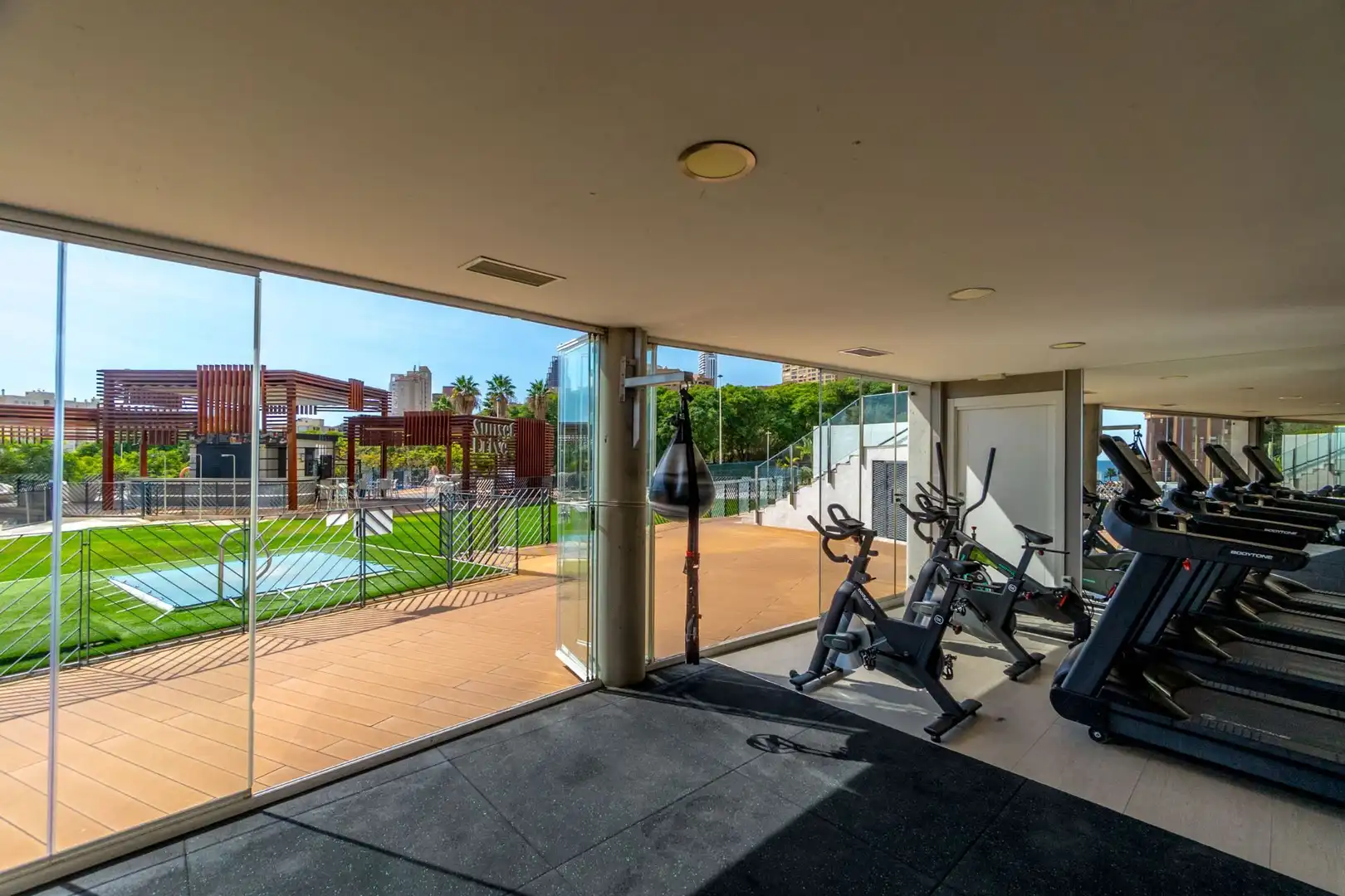 Apartamento con piscina en venta en Playa de Poniente, imagen 31