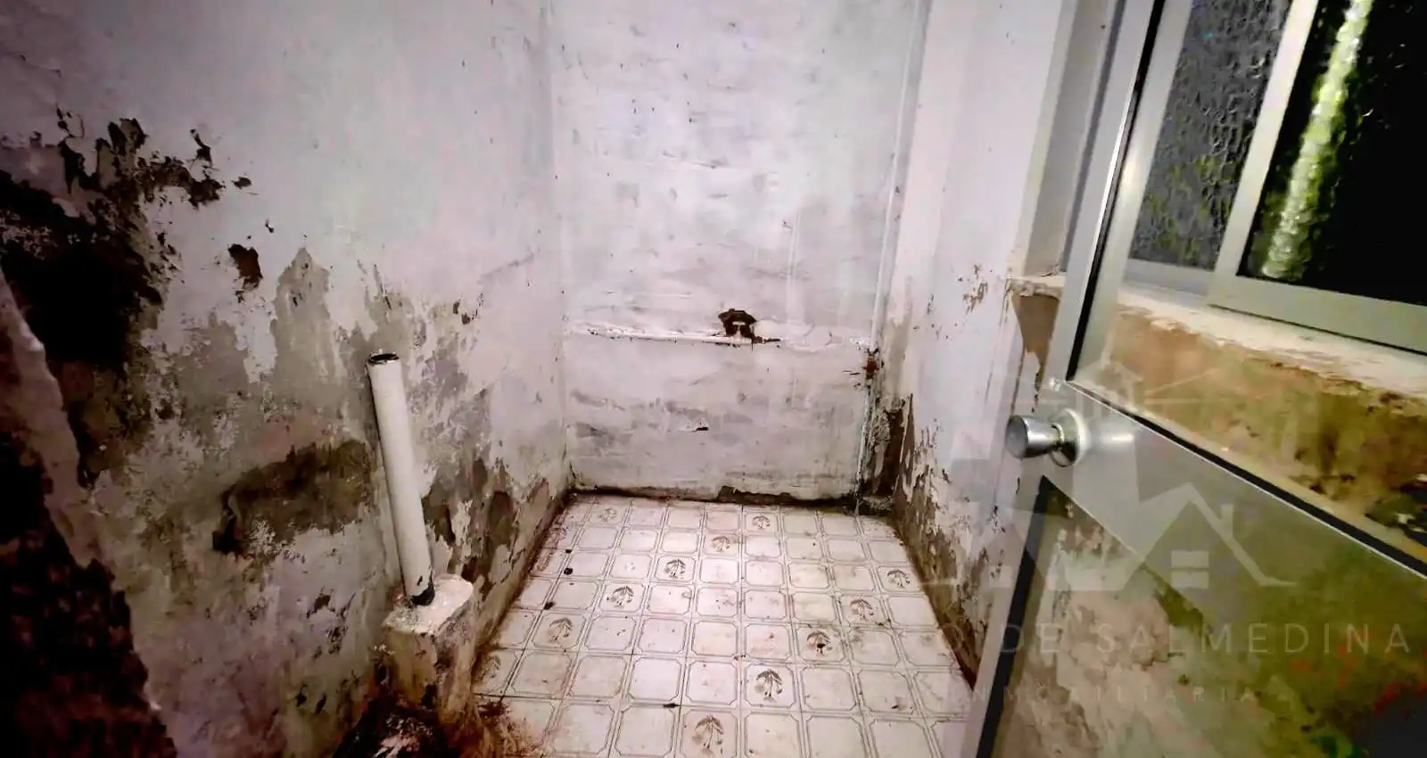 Baño de Piso en venta en Chipiona