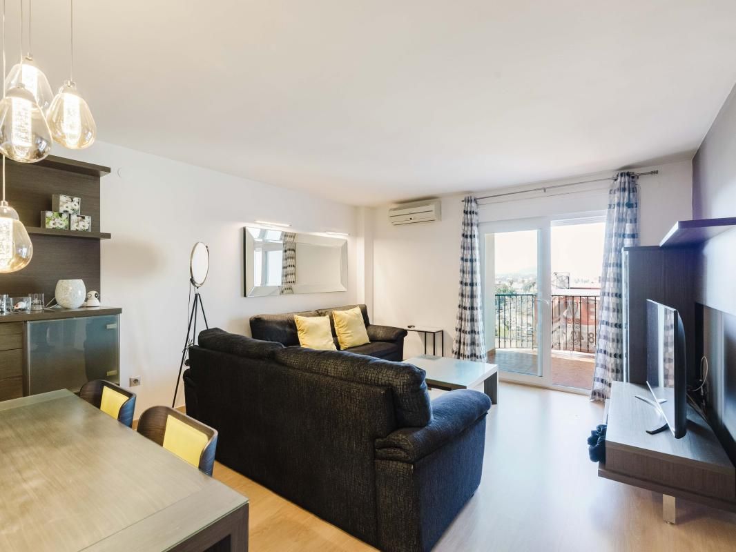 Living room of Flat for sale in Málaga Capital  with Air Conditioner, Private garden and Terrace