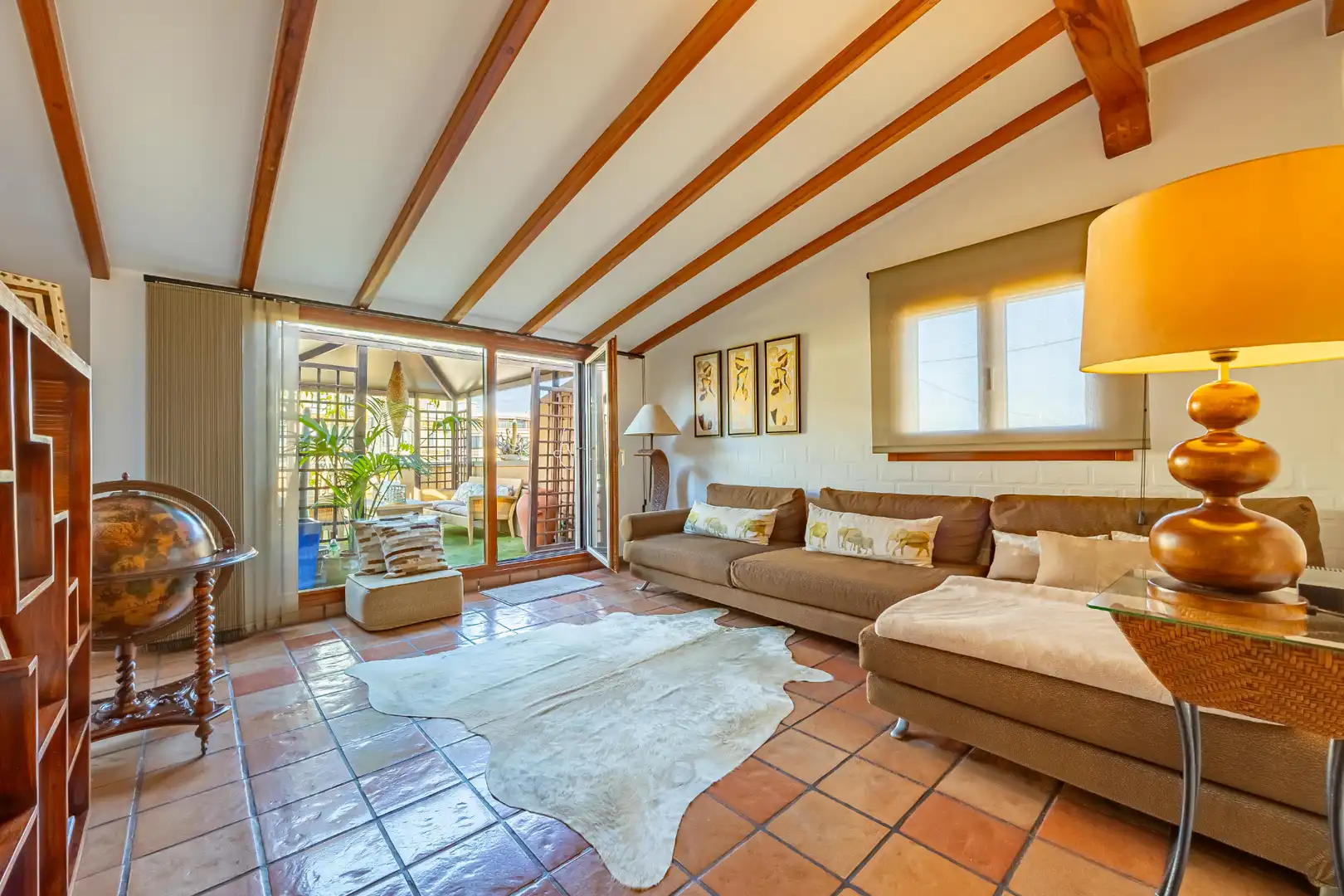 Sala d'estar de Casa o xalet en venda en Las Palmas de Gran Canaria amb Parquet, Terrassa i Traster