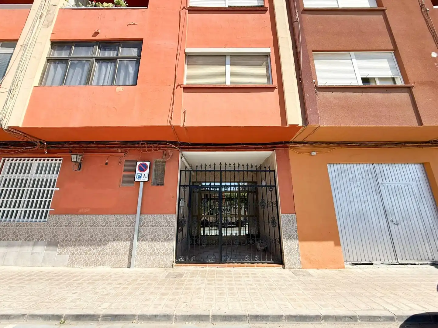 Exterior view of Flat for sale in La Pobla de Farnals  with Air Conditioner and Balcony