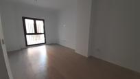 Bedroom of Flat for sale in  Sevilla Capital  with Air Conditioner and Heating