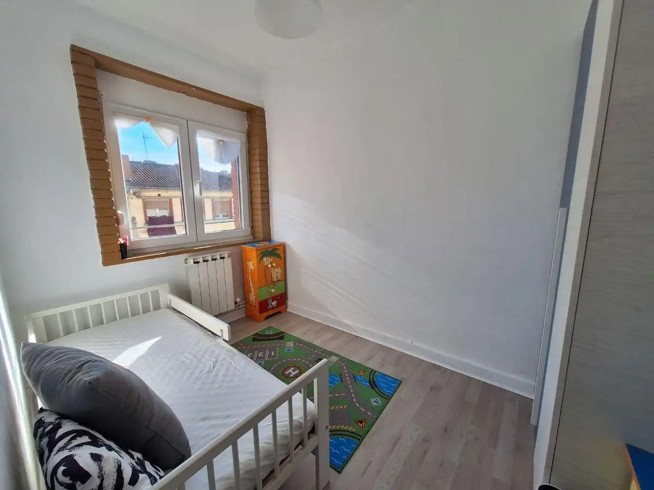 Bedroom of Apartments for sale in Langreo